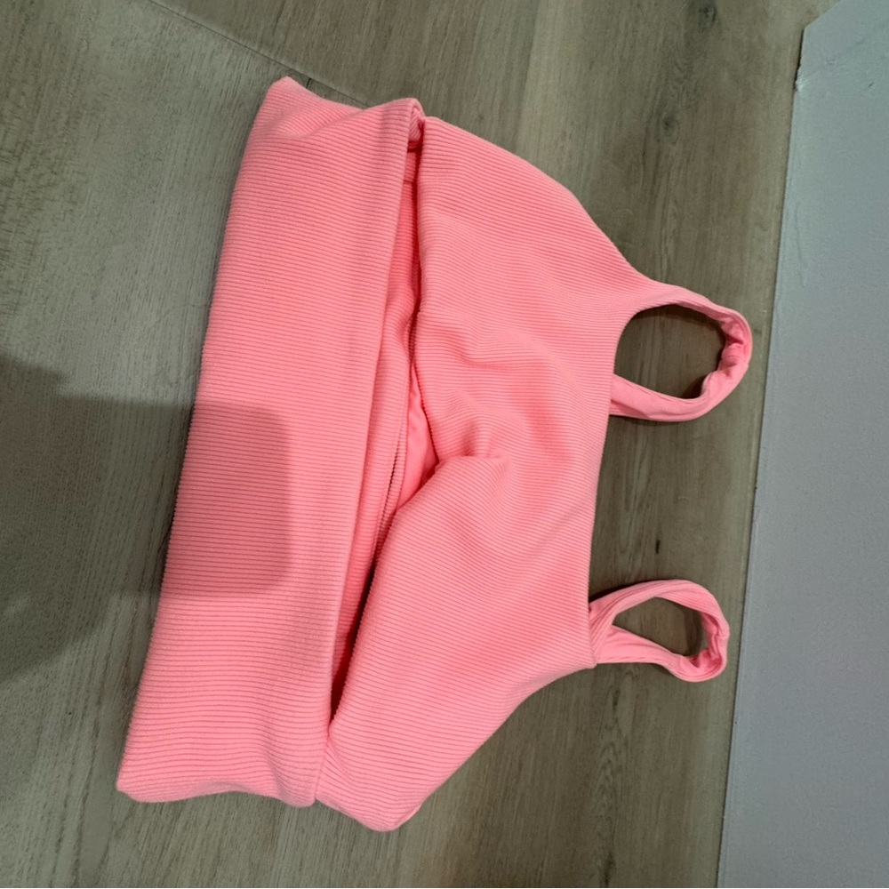 Alo Yoga Neon Bubblegum Slit Bra - Sz L